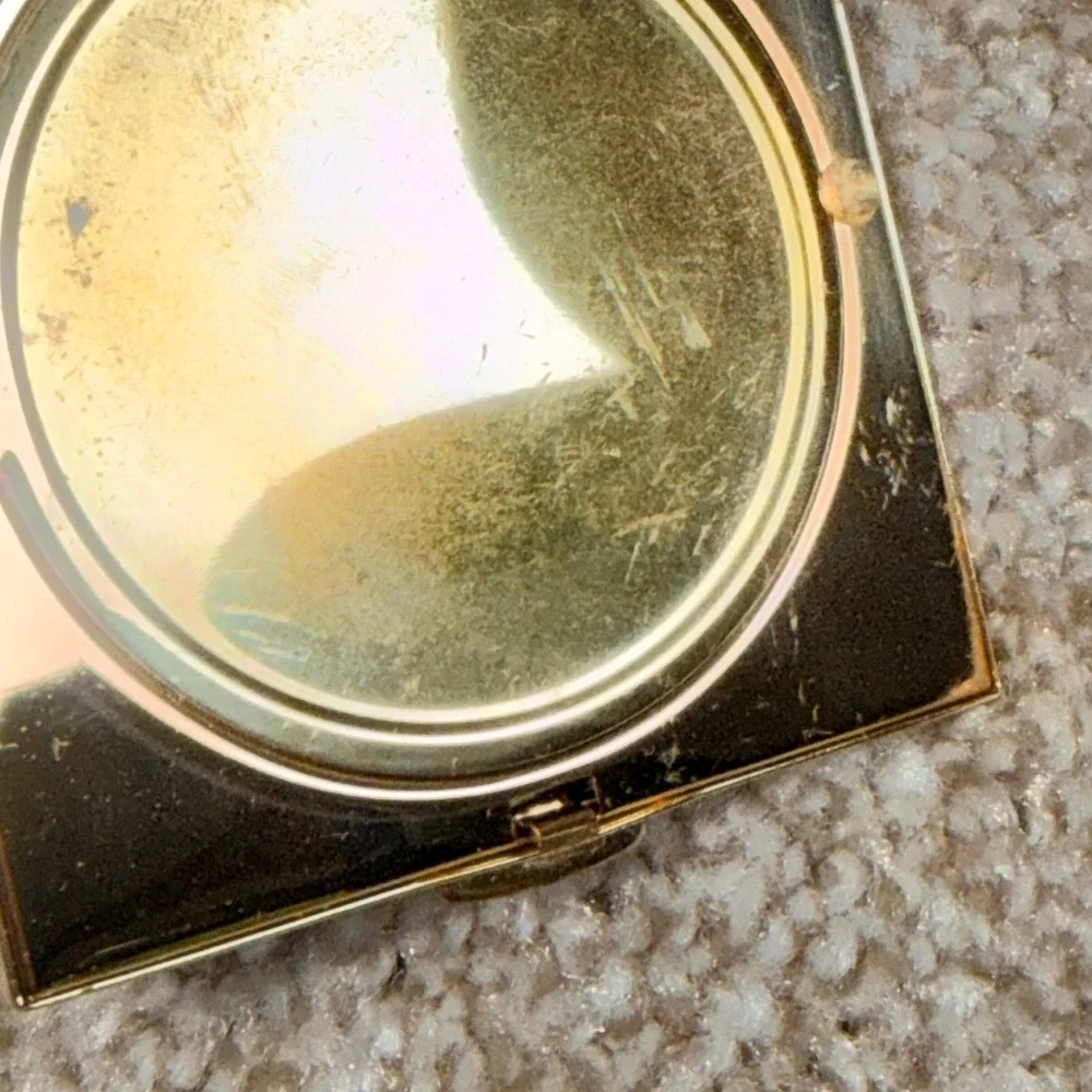 Vintage Estee Lauder Gold Wave Compact Set Translucent Face Powder Ecru Style